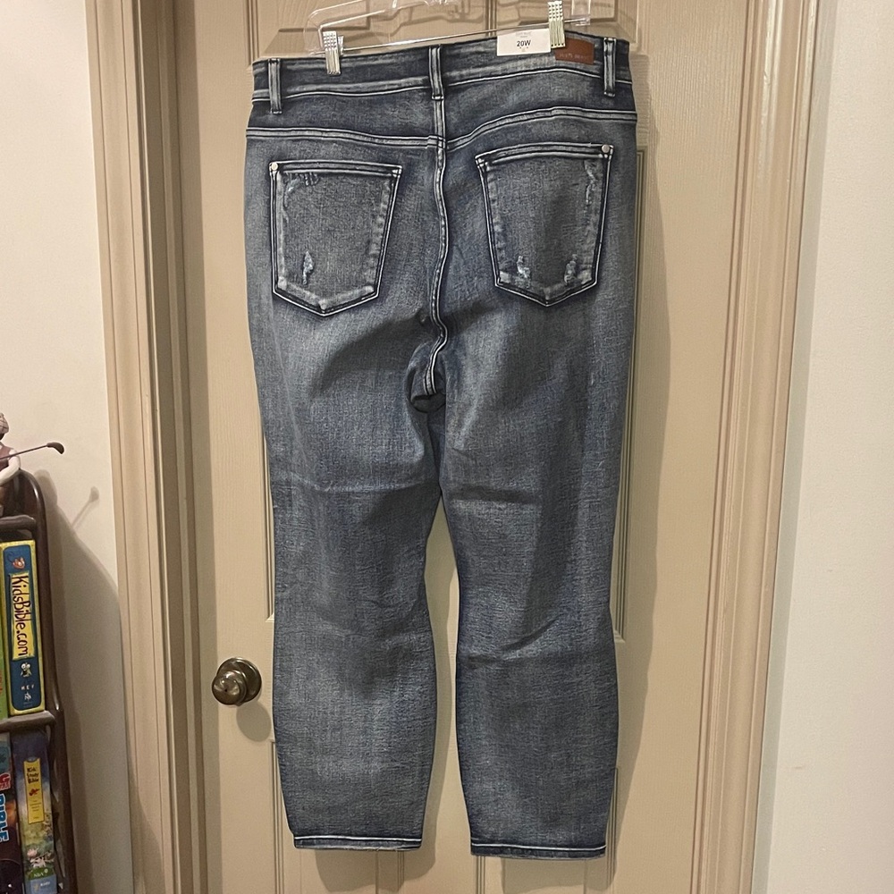 NWT Judy Blue Dark Wash Boyfriend fit High Waisted Distressed Jeans, Size 20W - Picture 5 of 8